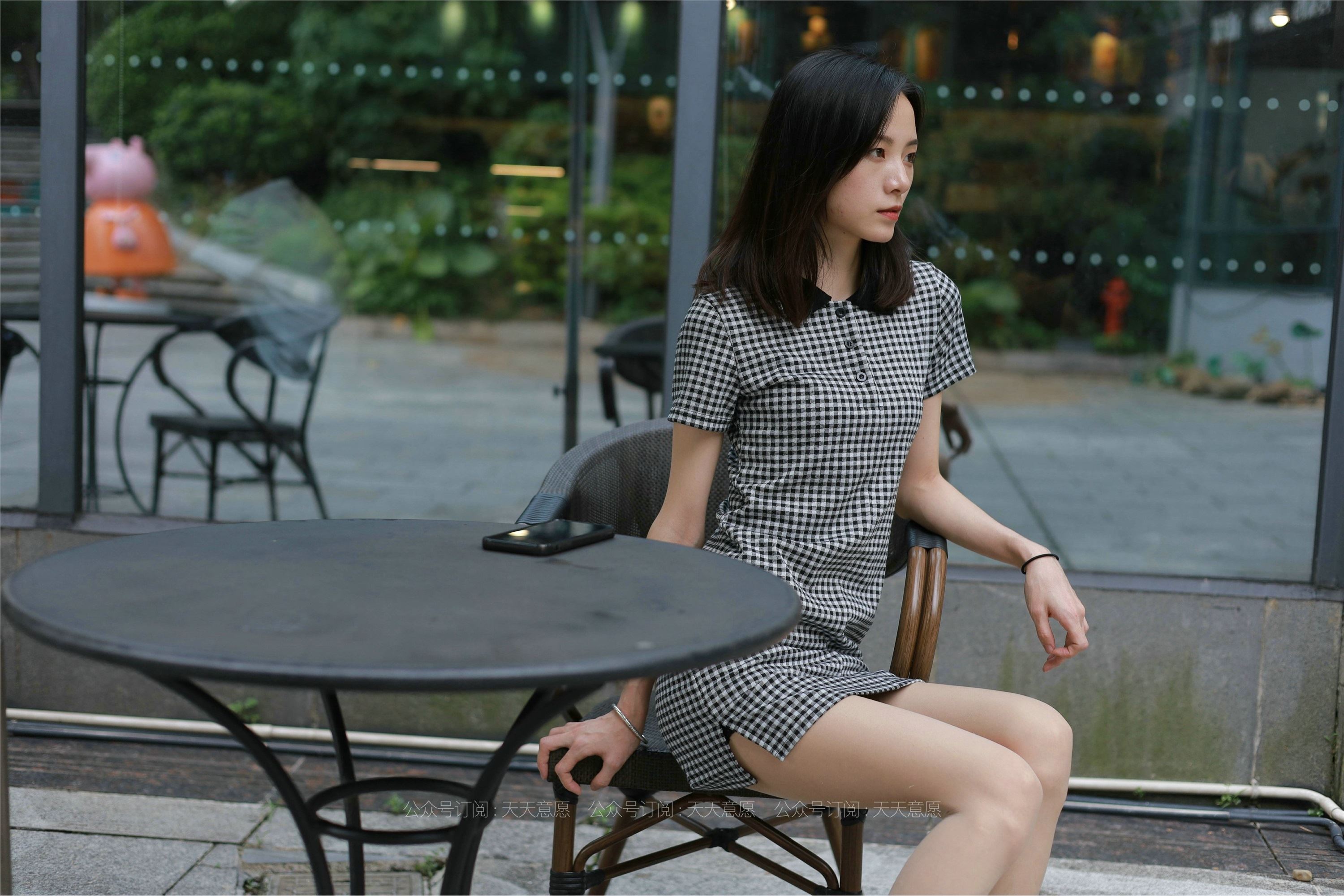 IESS异思趣向  2021.07.22 丝享家867：小六《格子连衣裙》